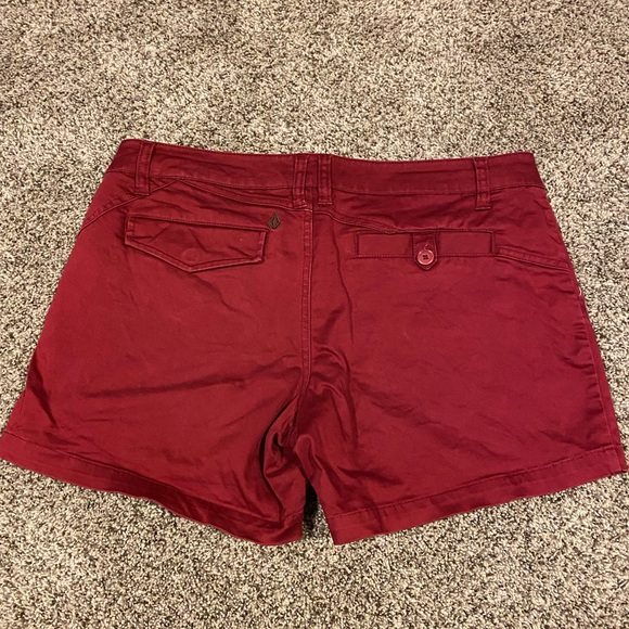 Volcom Women’s Sz 9 Shorts - Picture 3 of 4